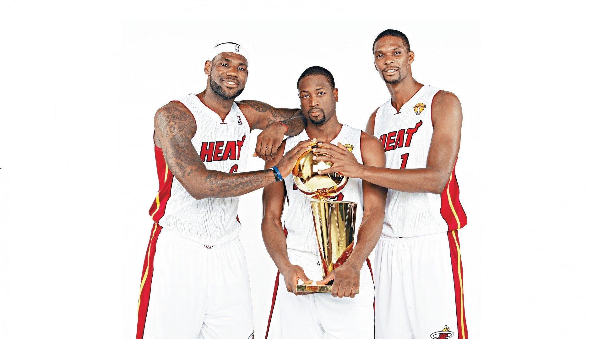 CBA季后赛激战正酣 辽宁本钢力克广东宏远夺赛点