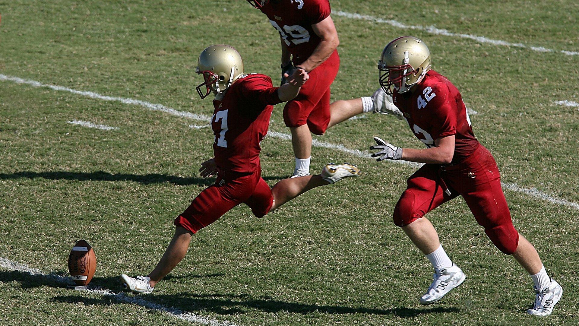 中超联赛激战正酣，争冠保级形势白热化